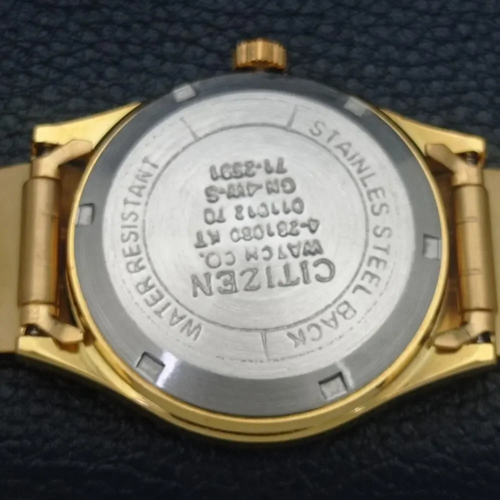 Vintage 1983 Citizen Automatic Mens Gold Watch W/daydate & Red accents
